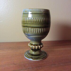 wade ceramics Ireland irish green egg cup small goblet (W2596)